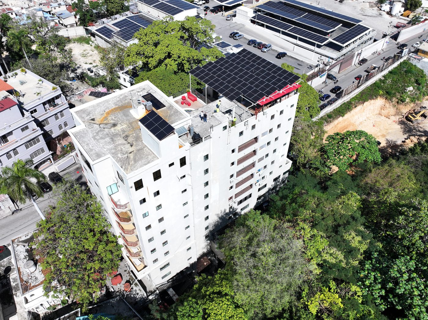 Multi-story building with rooftop solar